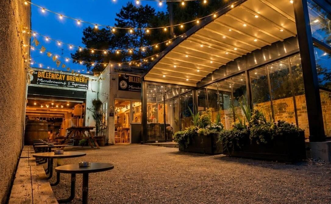 Retractable roof pergola at The Billericay Brewery, Billericay