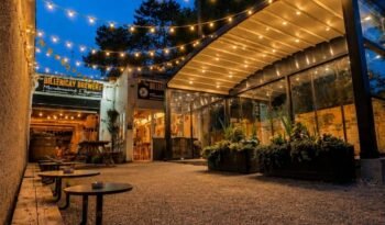 Retractable roof pergola at The Billericay Brewery, Billericay